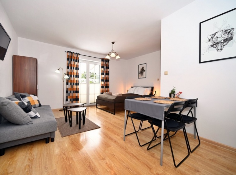 Molon&oacute;wka Guest House przestronne studio nr 1 dla max.4 os&oacute;b z aneksem kuchennym i łazienką z bezpośrednim wyjściem na ogr&oacute;d?v=1.0