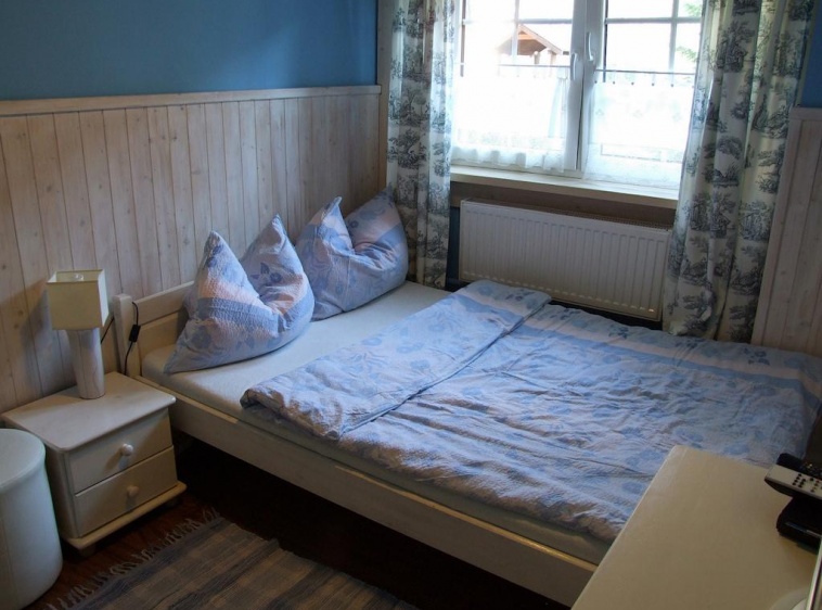 CHATA POD SKOCZNIĄ ?v=1.0