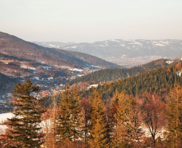Malowniczy Szczyrk w Beskidach &ndash; miejsce, kt&oacute;re zachwyca